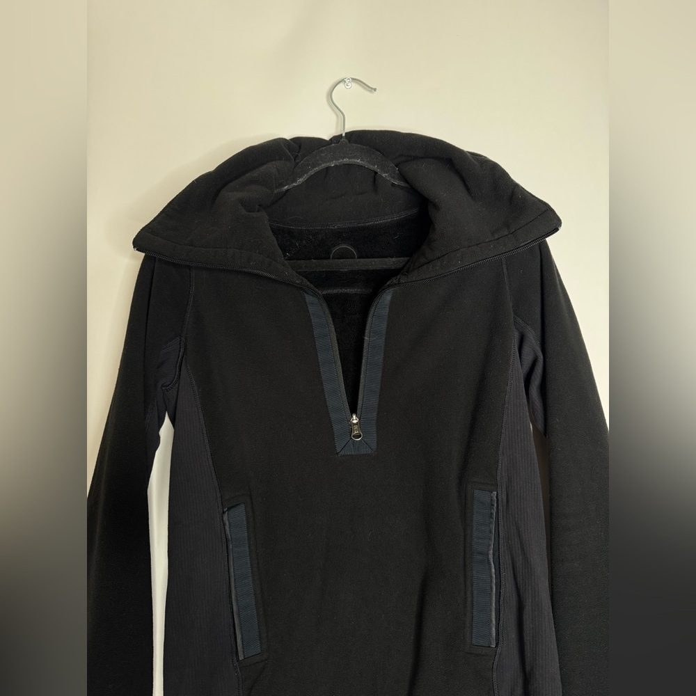 Lululemon Post Chaturanga Pullover Black size 4 - Picture 10 of 12